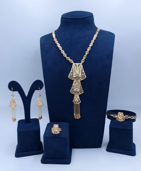 💫 Let Your Style Speak Louder Than Words | The Gold Jewelry Set That Transforms Every Look