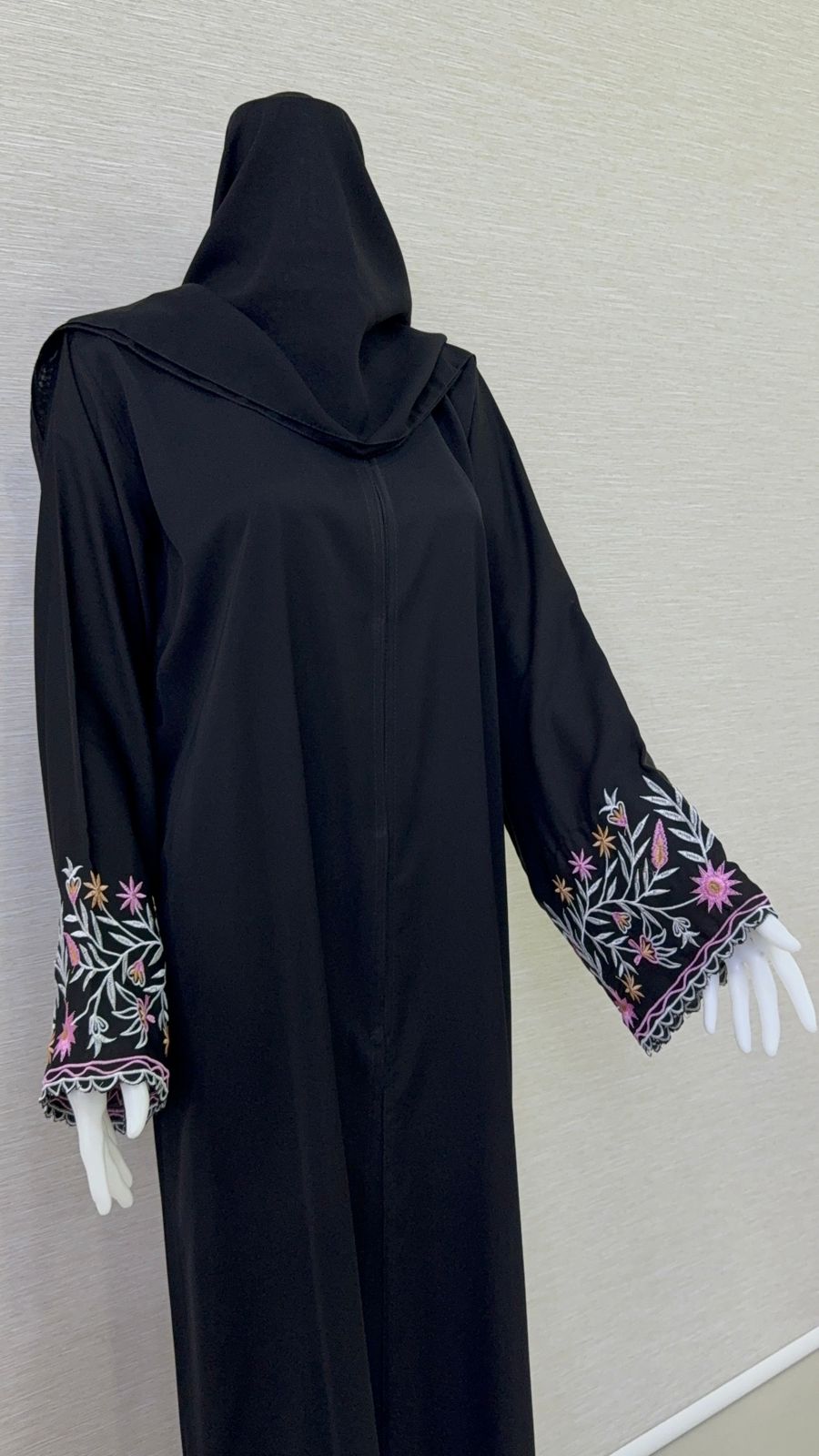 Abaya 6 (3)Unveil Your Style with the 2025 Abaya Collection | Exclusively at Arabian Souq Unveil Your Style with the 2025 Abaya Collection | Exclusively at Arabian Souq
