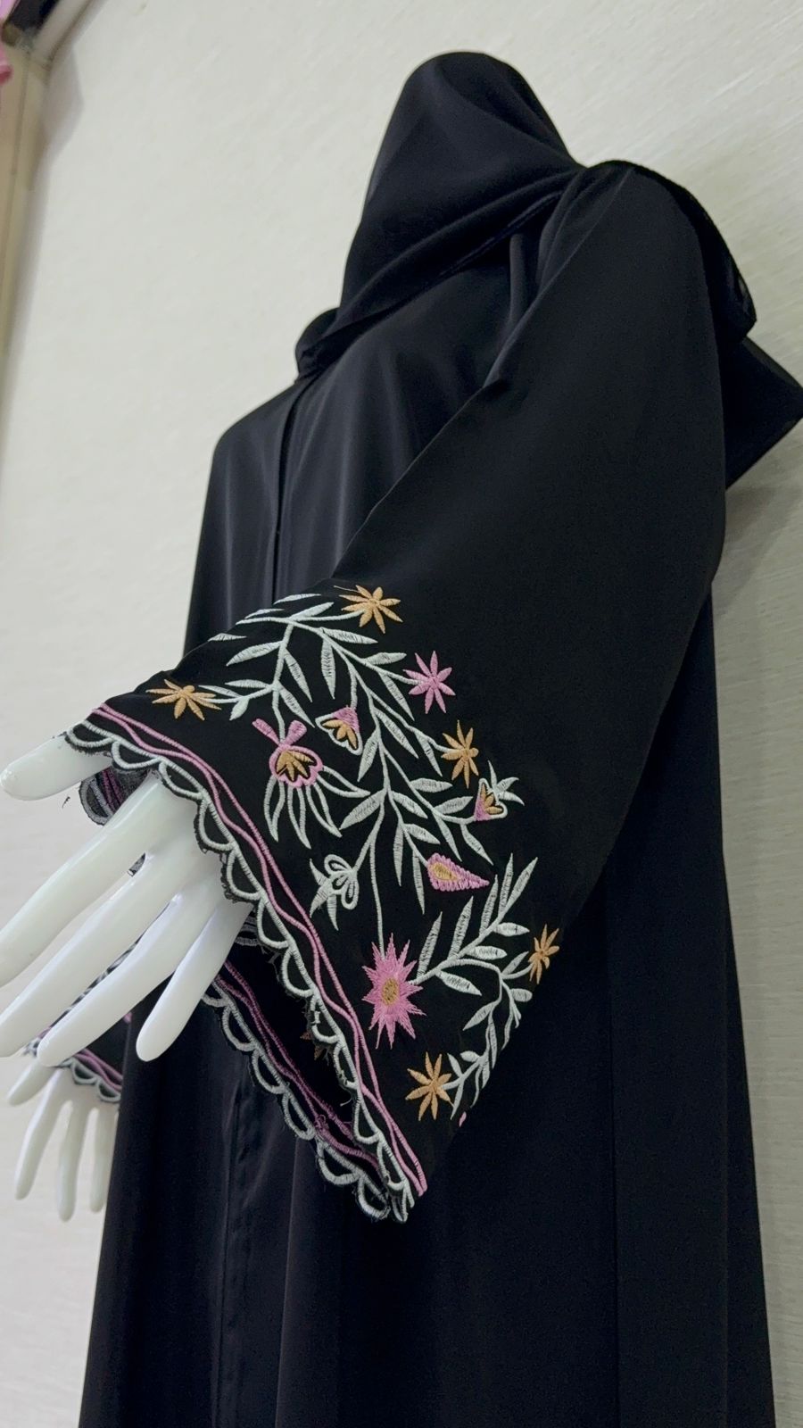 Abaya 6 (5)Unveil Your Style with the 2025 Abaya Collection | Exclusively at Arabian Souq Unveil Your Style with the 2025 Abaya Collection | Exclusively at Arabian Souq