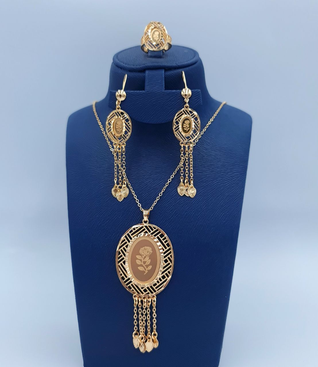 💫 Where Gold Meets Grace | 5-Piece Jewelry Set to Celebrate You Dubai Fashion