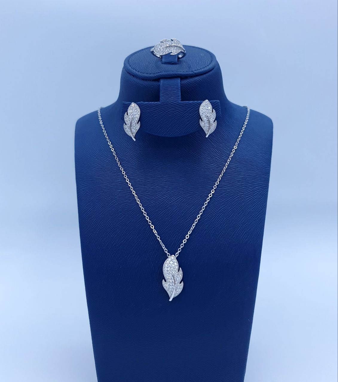 💫 Where Gold Meets Grace | 5-Piece Jewelry Set to Celebrate You Dubai Fashion